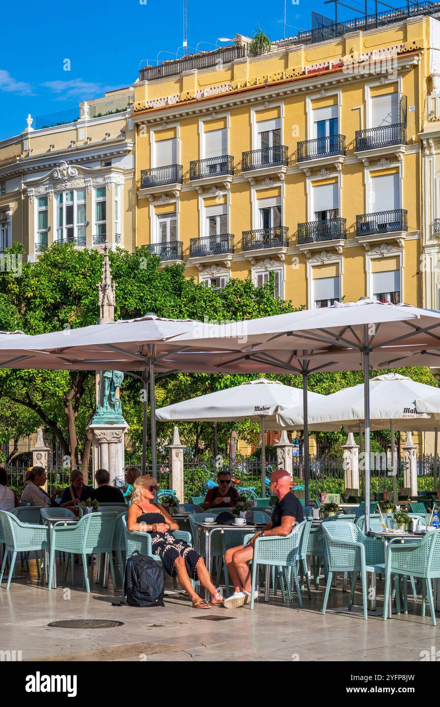 Caffè all'aperto, Plaza de la Virgen, Valencia, Comunità Valenciana, Spagna Foto Stock