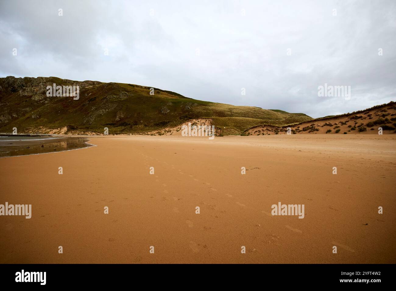 vista del mare nella baia di trawbreaga da cinque dita, penisola di inishowen, contea di donegal, repubblica d'irlanda Foto Stock