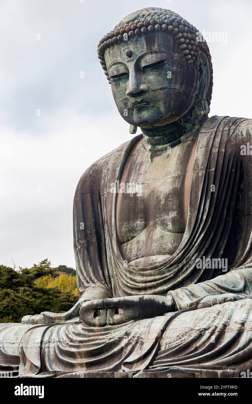 Santuario di Kōtoku-in, Daibutsu, statua gigante di Buddha a Kamakura, Giappone © Giorgia De dato Foto Stock