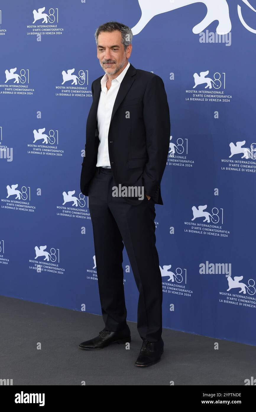 Il regista Todd Phillips partecipa al photocall "Joker: Folie A Deux" durante la 81a Mostra Internazionale d'Arte cinematografica di Venezia al Palazzo del Casino di Venezia. Foto Stock