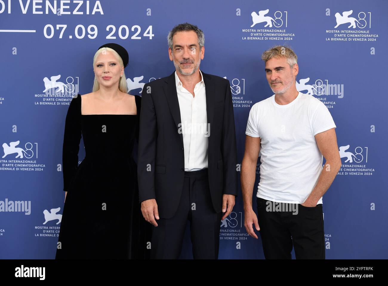 Venezia, Italia. 4 settembre 2024. Lady Gaga, il regista Todd Phillips e Joaquin Phoenix partecipano alla photocall "Joker: Folie A Deux" durante la 81a Mostra Internazionale d'Arte cinematografica di Venezia al Palazzo del Casino di Venezia. (Foto di Luigi Lorio/SOPA Images/Sipa USA) credito: SIPA USA/Alamy Live News Foto Stock