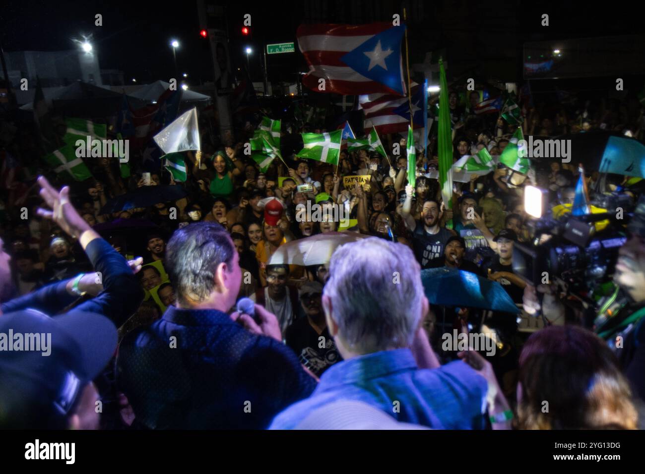 San Juan, Stati Uniti. 5 novembre 2024. Juan Dalmau, candidato a governatore del Partito dell'indipendenza e del movimento della vittoria dei cittadini, tiene un discorso dopo che la sua rivale, Jenniffer González Colón, candidata a governatore del nuovo Partito Progressista, è stato preventivamente certificato come prossimo governatore di Porto Rico a San Juan, Porto Rico, martedì 5 novembre 2024. (Carlos Berríos Polanco/Sipa USA) credito: SIPA USA/Alamy Live News Foto Stock