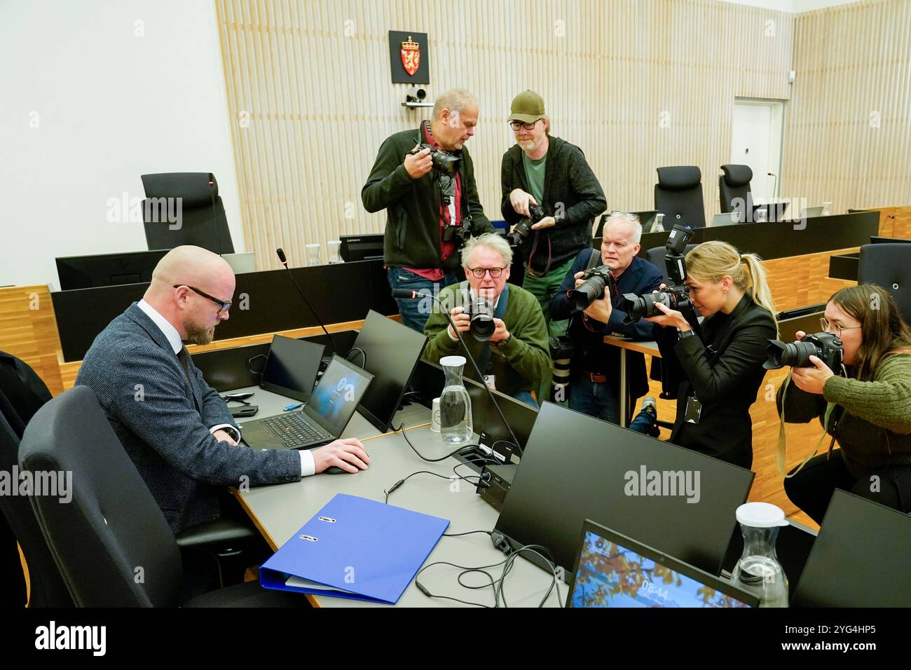 Steinkjer 20241105. Difende Erlend Hjullstad Nilsen durante il processo contro il capo di stato maggiore municipale di Frosta. Il dottor Arne Bye è accusato di aver violentato 87 pazienti a Frosta, dove era un medico. Inoltre, avrebbe abusato della sua posizione per rapporti sessuali con 94 donne. Bye si dichiara colpevole di tre capi d'accusa di stupro e 35 capi d'accusa di abuso di posizione. Foto: Gorm Kallestad / NTB / PISCINA Foto Stock