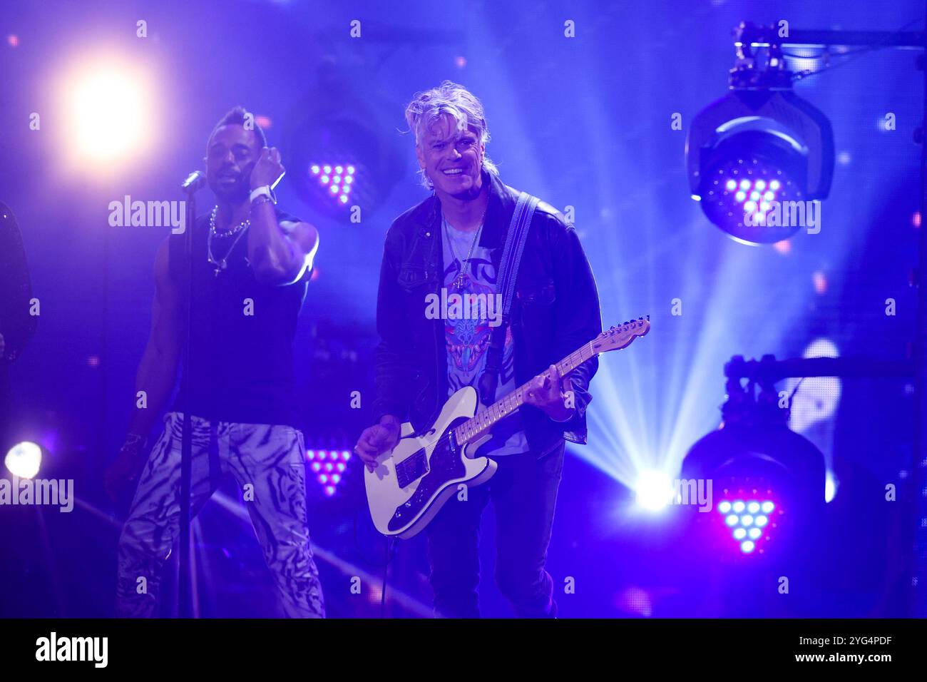 Jan Bart JB Meijers - Aufzeichnung ARD Show ãDie Beatrice Egli ShowÒ im Studio Berlin Adlershof a Berlino - Sendetermin 31.10.2024 *** Jan Bart JB Meijers Recording ARD Show ÒThe Beatrice Egli ShowÓ presso Studio Berlin Adlershof a Berlino Data di trasmissione 31 10 2024 Foto Stock