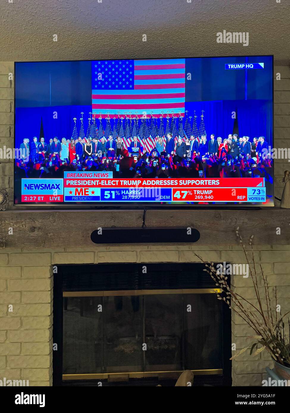 Donald Trump tiene un discorso sulla vittoria con la famiglia e i sostenitori dopo aver vinto le elezioni per diventare il 47 ° presidente degli Stati Uniti d'America. Foto Stock