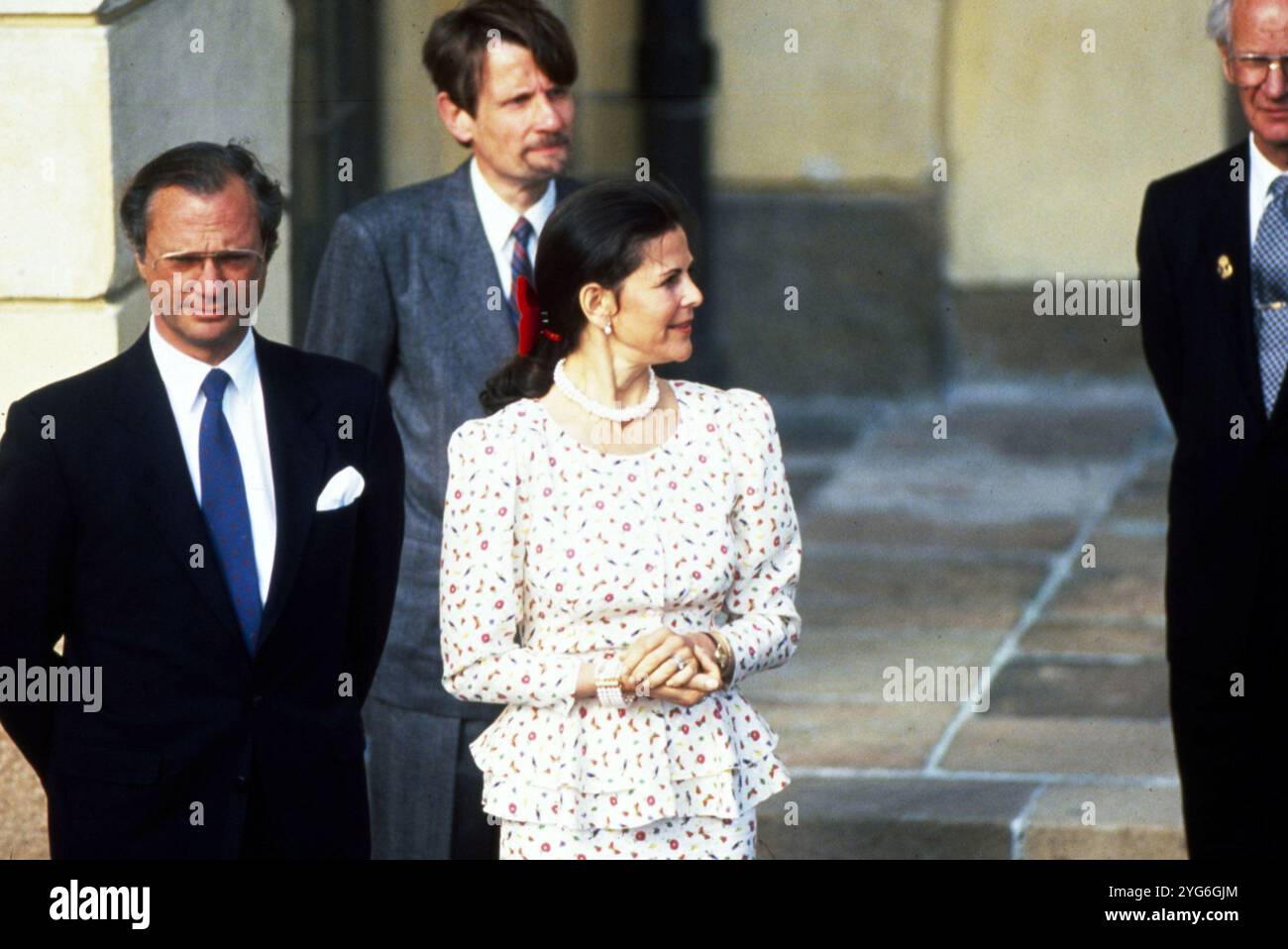 6 giugno 1991 Stoccolma Archivio storico Olycom/Lapresse Silvia Renate Sommerlath (Heidelberg, 23 dicembre 1943) è la regina consorte di Svezia dal 1976, in quanto moglie di Carlo XVI Gustavo. Dal 2011 è la consorte sovrana svedese con il regno più lungo, primato detenuto in precedenza da Sofia di Nassau. È impegnata a livello umanitario nello sviluppo dei diritti dei bambini, nel miglioramento della qualità della vita dei disabili e delle persone affette da demenza. Nella foto: Regina Silvia Renate Sommerlath e suo marito Carlo XVI Gustavo durante la vista di Mikhail Sergeevic Gorbatchev e Ra Foto Stock