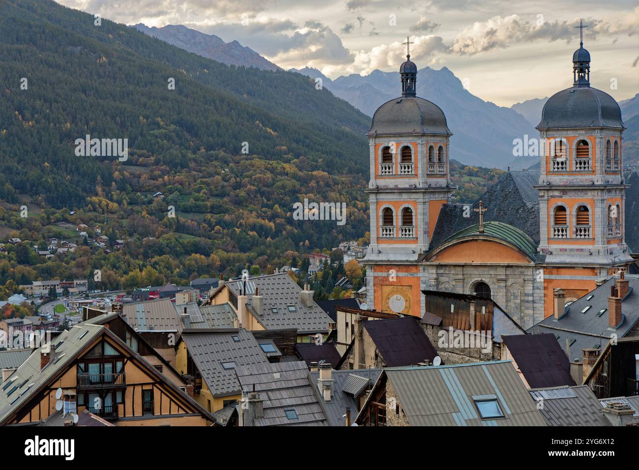 Chiesa Collegiata di Notre-Dame e Saint-Nicolas, a Briancon, Francia Foto Stock