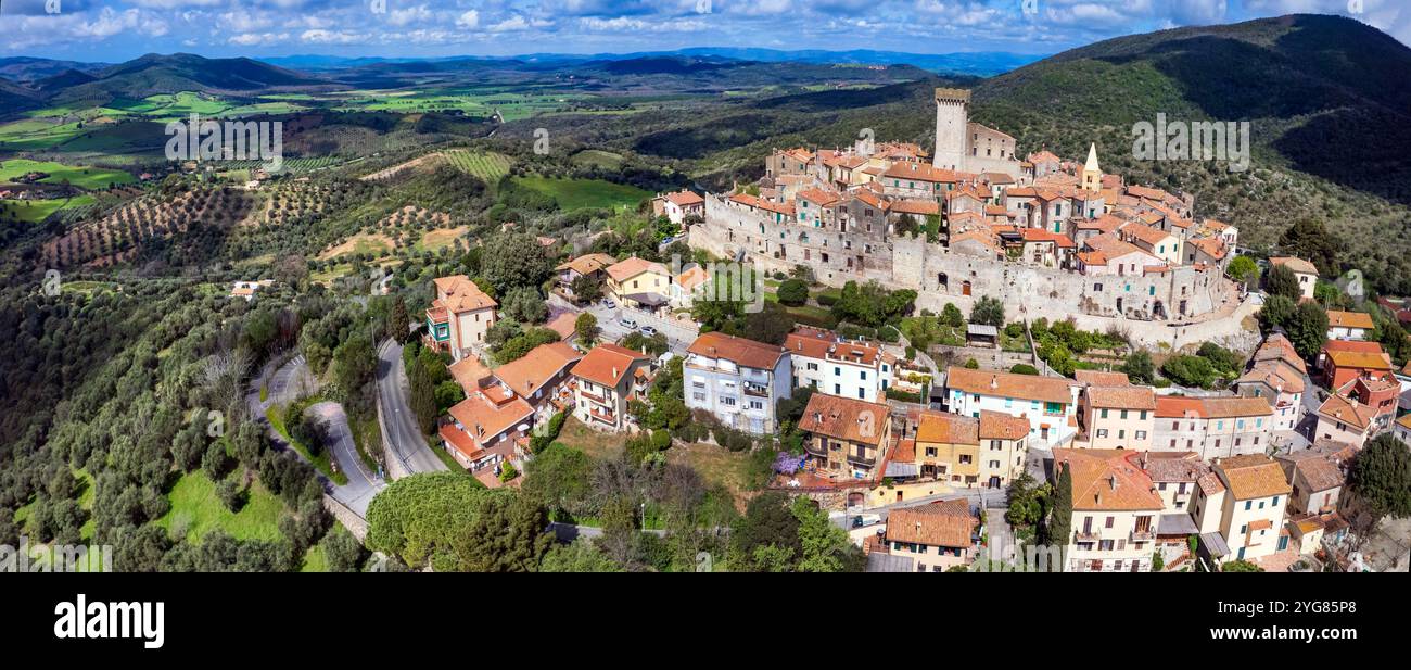 Viaggi in Italia e luoghi di interesse. Capalbio - piccolo e caratteristico borgo collinare (borgo) in Toscana. Provincia di Grosetto. considerato uno dei più importanti Foto Stock