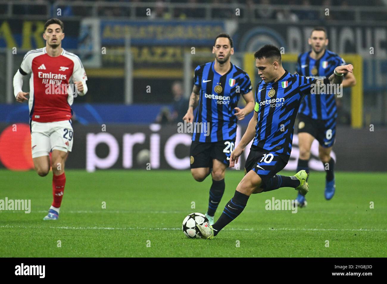 Lautaro Martinez della F.C. Inter League Phase MD4 match tra F.C. Inter e Arsenal F.C. allo Stadio San Siro il 6 novembre 2024 a Milano. Foto Stock