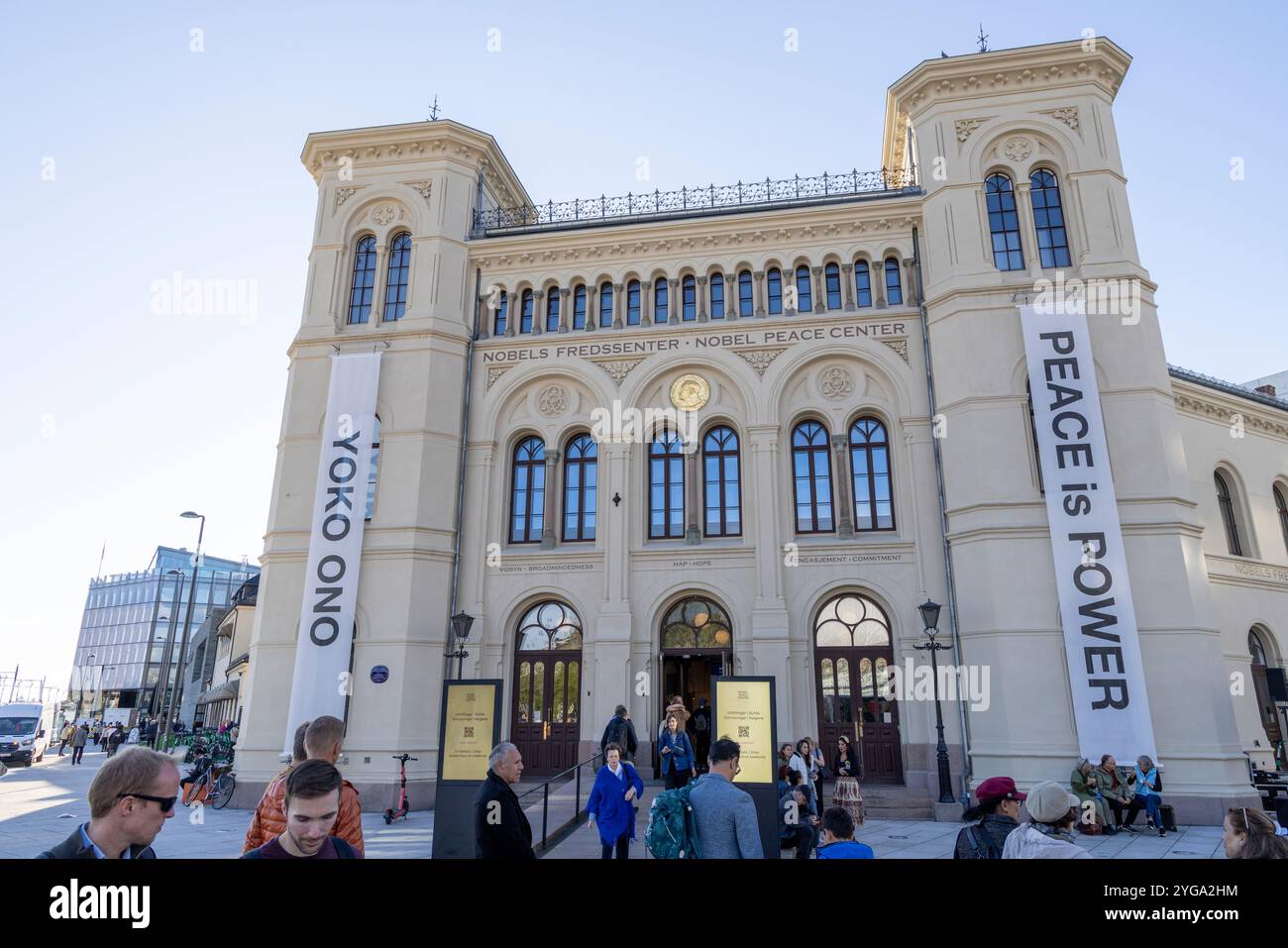 Yoko Ono Peace is Power, mostra d'arte al Nobel Peace Centre nel centro di Oslo, Norvegia, Scandinavia Foto Stock