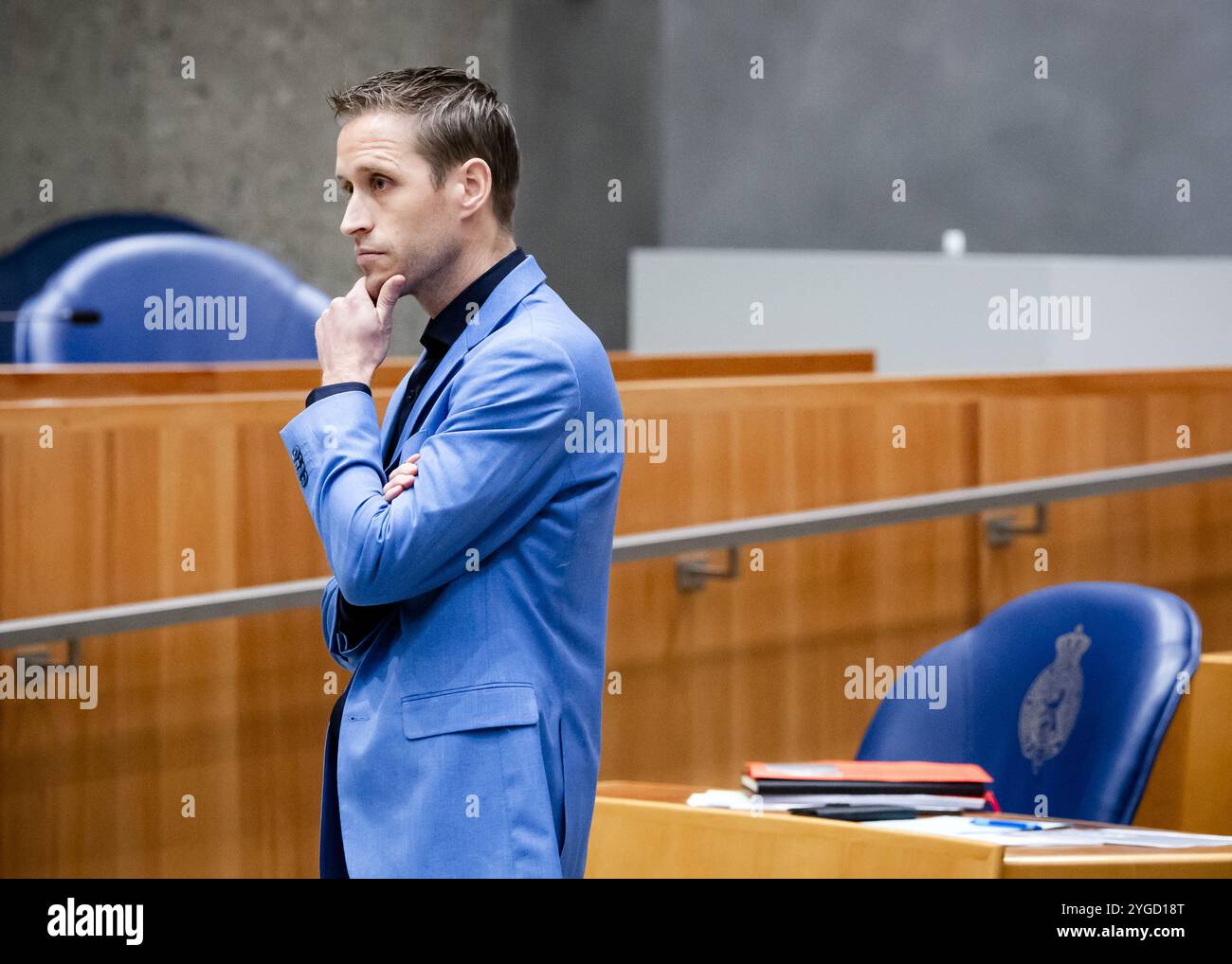L'AIA - Michiel van Nispen (SP) nel corso di un dibattito di follow-up in seno alla camera dei rappresentanti sul bilancio del ministero dell'asilo e della migrazione. ANP SEM VAN DER WAL netherlands Out - belgio Out Foto Stock