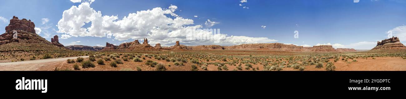 Panorama panoramico ultra ampio deserto nel sud-ovest degli Stati Uniti Foto Stock