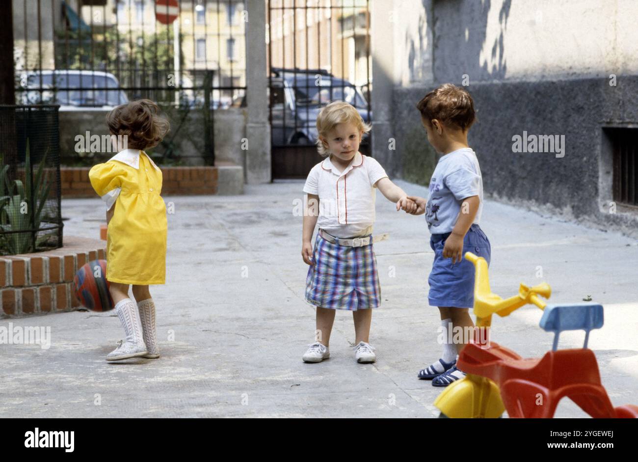 - Milano, (Italia), asilo nido nel quartiere periferico di Stadera - Milano, asilo-nido nel quartiere periferico Stadera Foto Stock