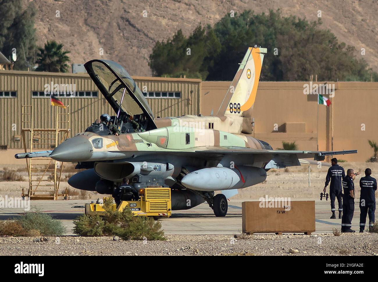 Foto del file dell'F-16D Fighter Jet israeliano alla base aerea di Ovda, Ovda, Israele, News Foto Stock