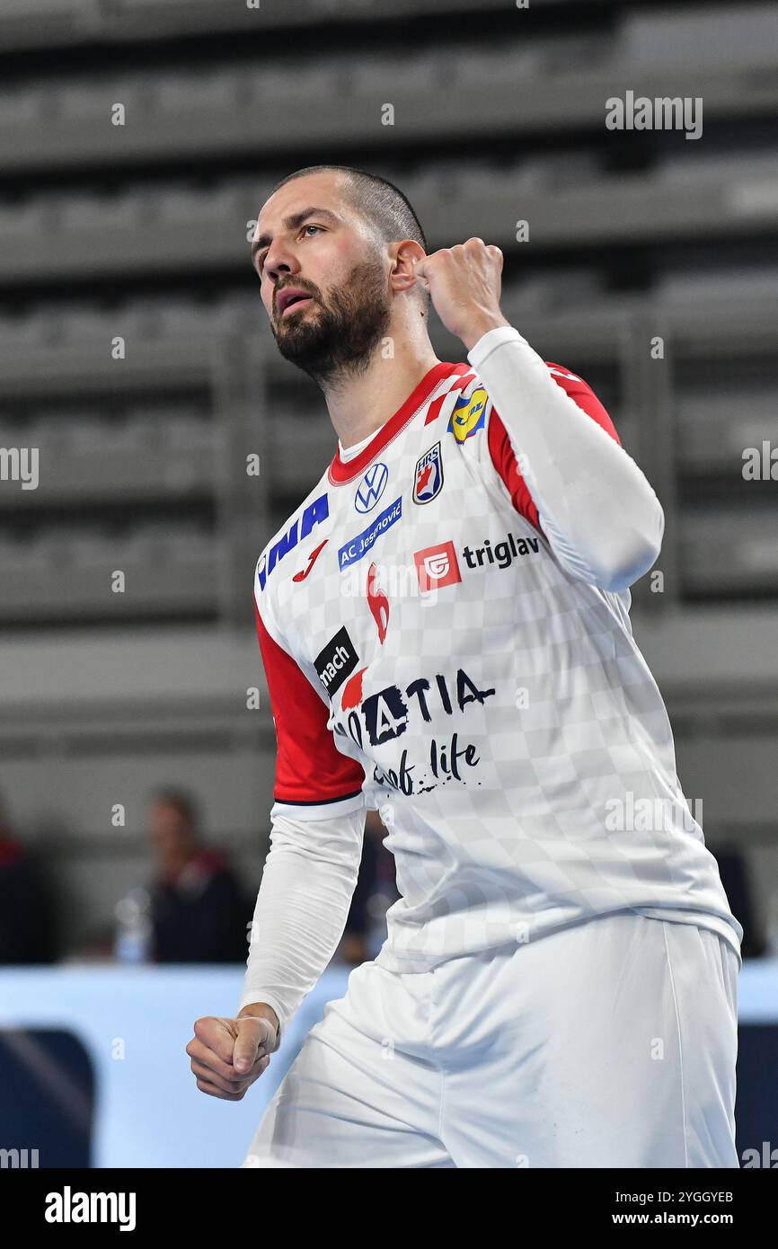 Varaydin, Croazia. 7 novembre 2024. Mario Sostaric della Croazia gesti durante la partita di qualificazione EHF EURO 2026 fase 2 tra Croazia e Belgio all'Arena Varazdin il 7 novembre 2024 a Varazdin, Croazia. Foto: Vjeran Zganec Rogulja/PIXSELL credito: Pixsell/Alamy Live News Foto Stock