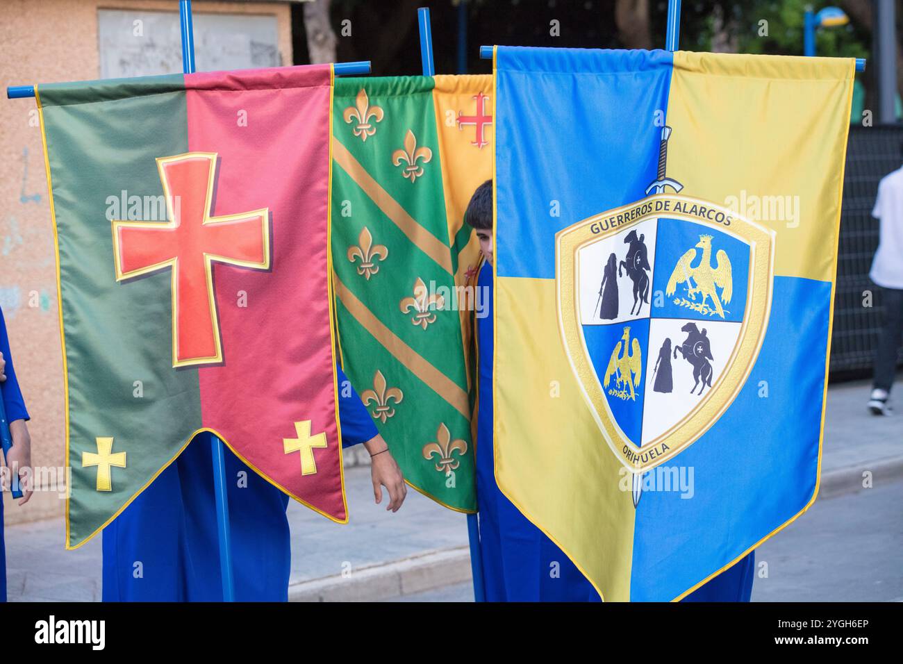 Festa dei mori e dei cristiani, bandiera, decorazione, parata, festa, Orihuela, Vega Baja, autonomia di Valencia; Provincia di Alicante, Spagna Foto Stock