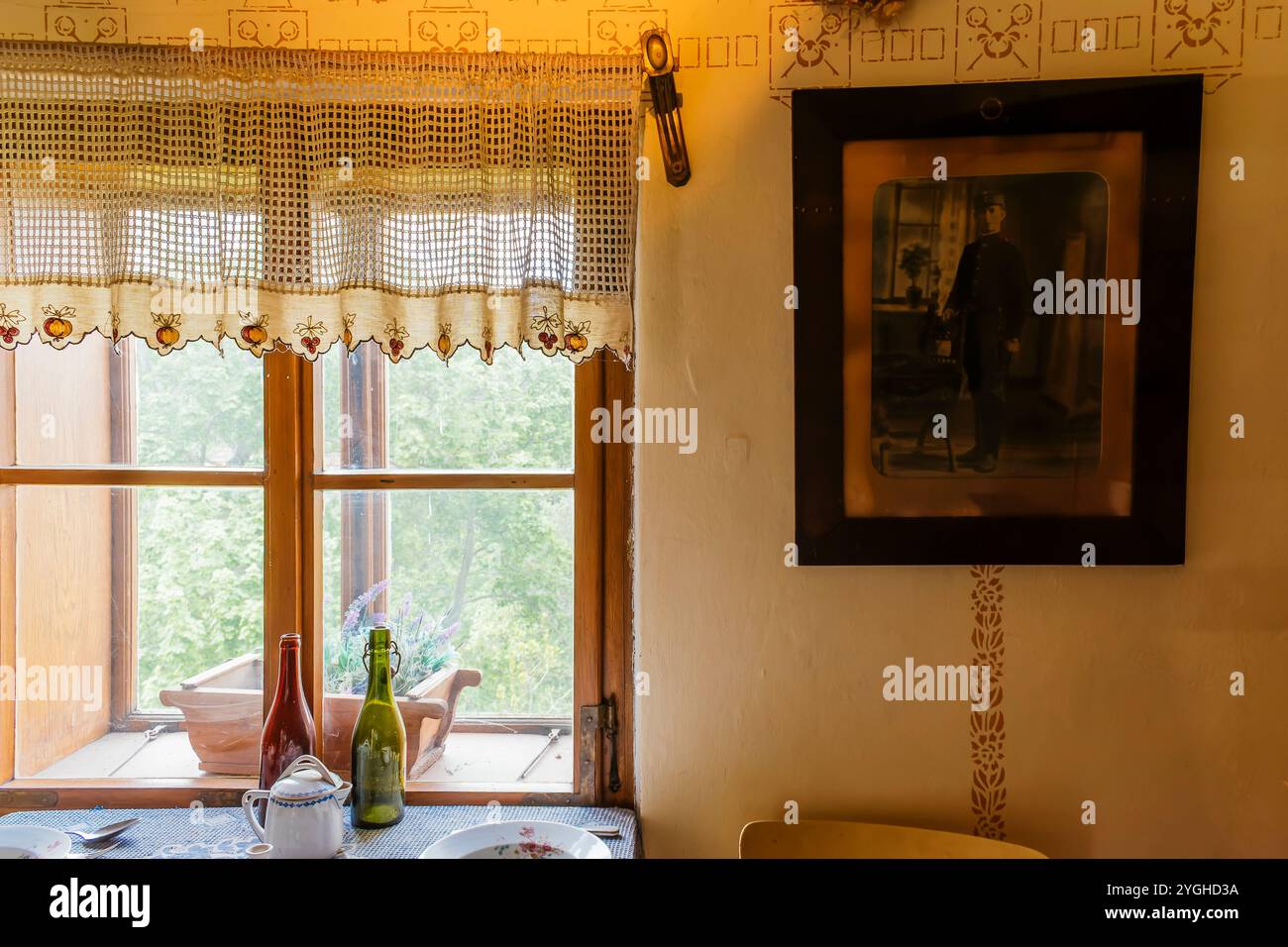 Ricreazione dell'atmosfera familiare degli abitanti delle casette. Il Vicolo d'Oro, luoghi iconici del Castello di Praga. Complesso del Castello di Praga. PR Foto Stock