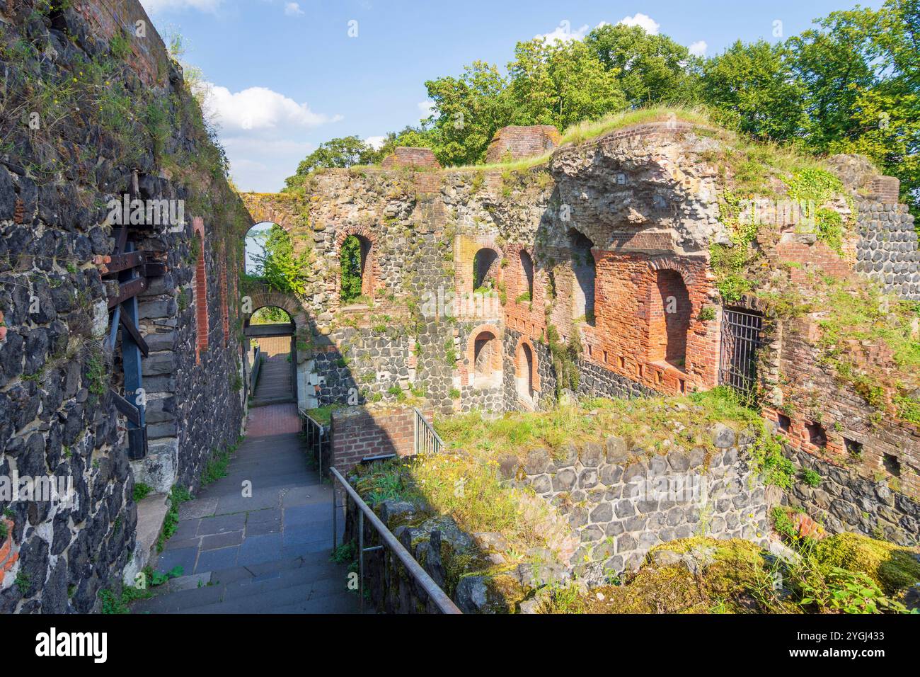 Düsseldorf, Kaiserpfalz (Palazzo Imperiale) Kaiserswerth a Düsseldorf und Neanderland, Renania settentrionale-Vestfalia, Germania Foto Stock