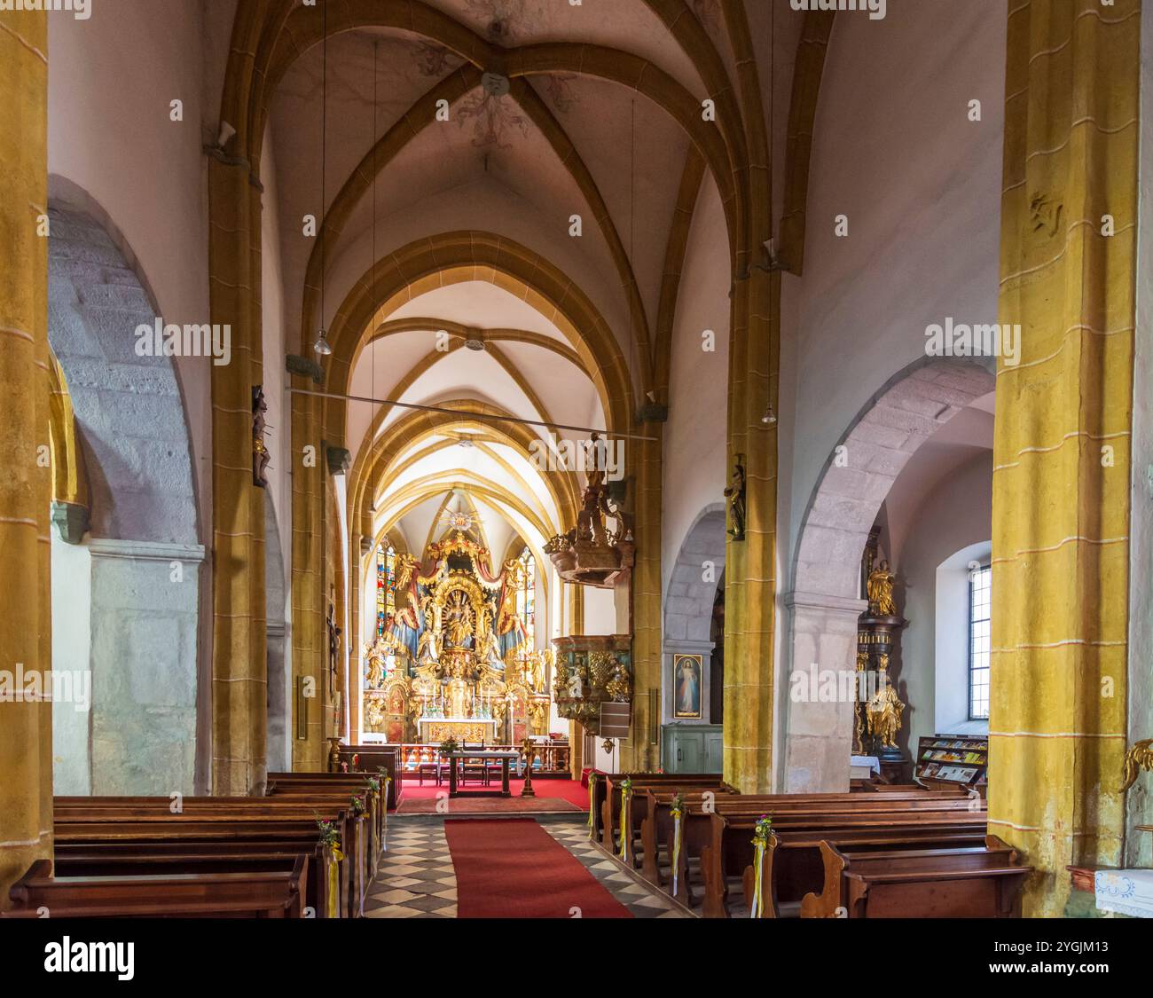 Sankt Veit an der Glan, Chiesa cattolica, navata a Mittelkärnten, Carinzia, Austria Foto Stock