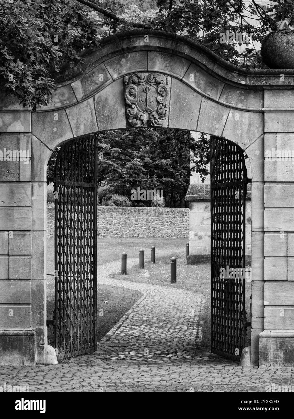 Ingresso alla chiesa del monastero della cattedrale di Altenberg (Bergischer Dom) Foto Stock