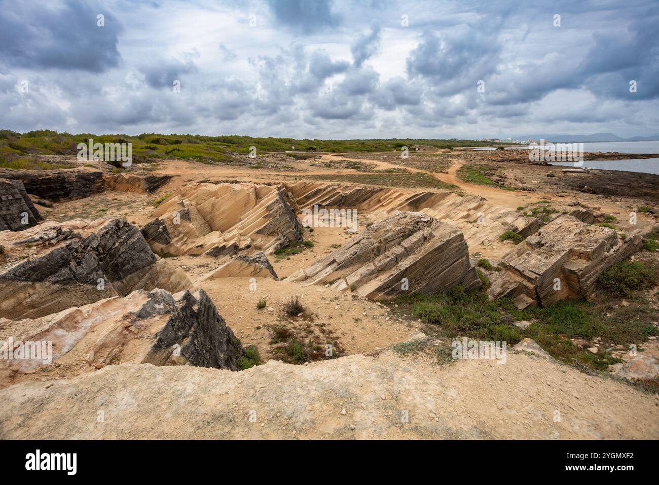 Necropoli di Son Real, preistorica, in gran parte terreno di sepoltura sulla costa settentrionale di Maiorca. CAN Picafort, Isole Baleari, Spagna. Foto Stock