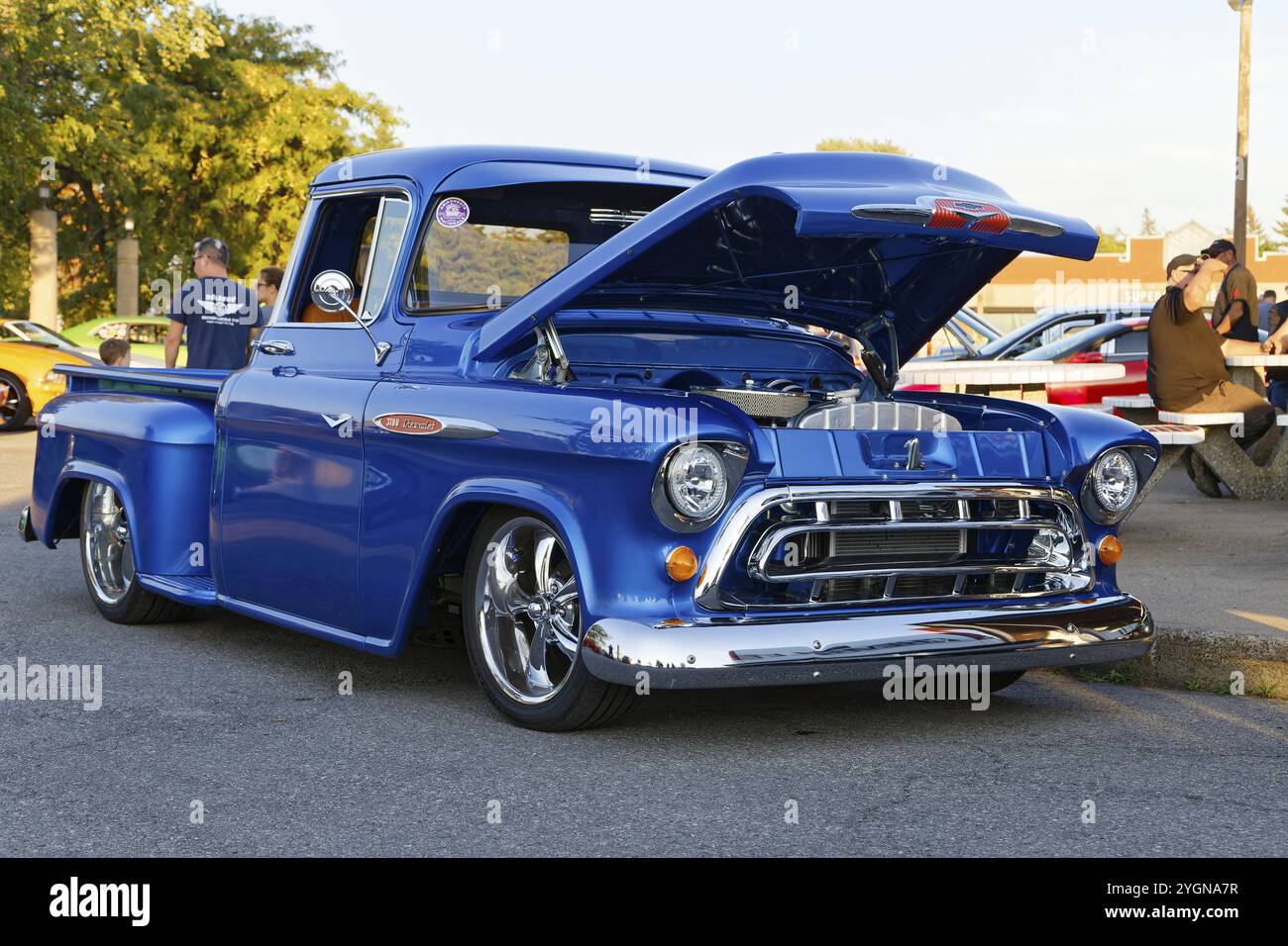 Automobile, mostra di automobili, pick-up blu, auto d'epoca su misura, provincia del Quebec, Canada, Nord America Foto Stock