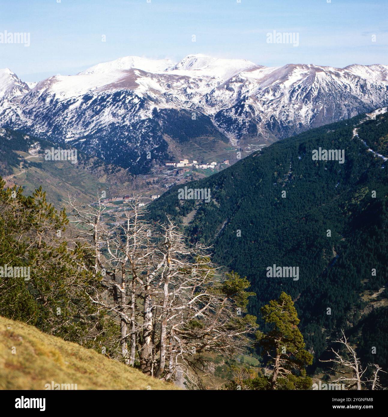 Gebirgslandschaft ad Andorra, um 1985. Foto Stock