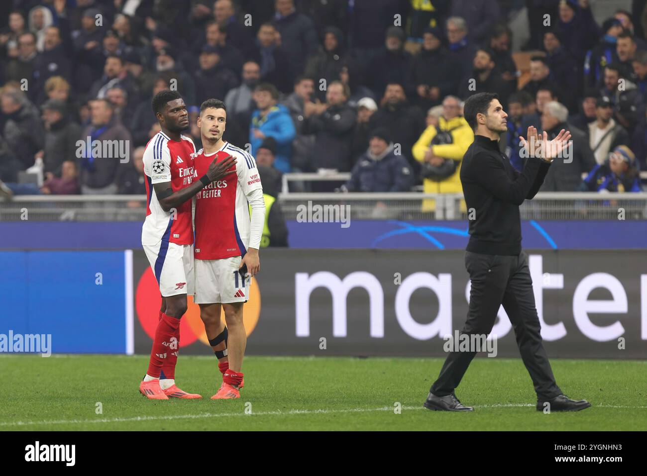 Milano, Italia. 7 novembre 2024. Italia, Milano, 2024-11-06: Gabriel Martinelli (Arsenal FC) Sad per la sconfitta al termine della partita di calcio FC Inter vs Arsenal FC, UCL 2024-2025, League Phase Matchday 4, San Siro Stadium. Italia, Milano, 2024 11 06: FC Inter vs Arsenal FC, UCL 2024-2025, League Phase - Matchday 4 allo stadio San Siro (Credit Image: © Fabrizio Andrea Bertani/Pacific Press via ZUMA Press Wire) SOLO PER USO EDITORIALE! Non per USO commerciale! Foto Stock