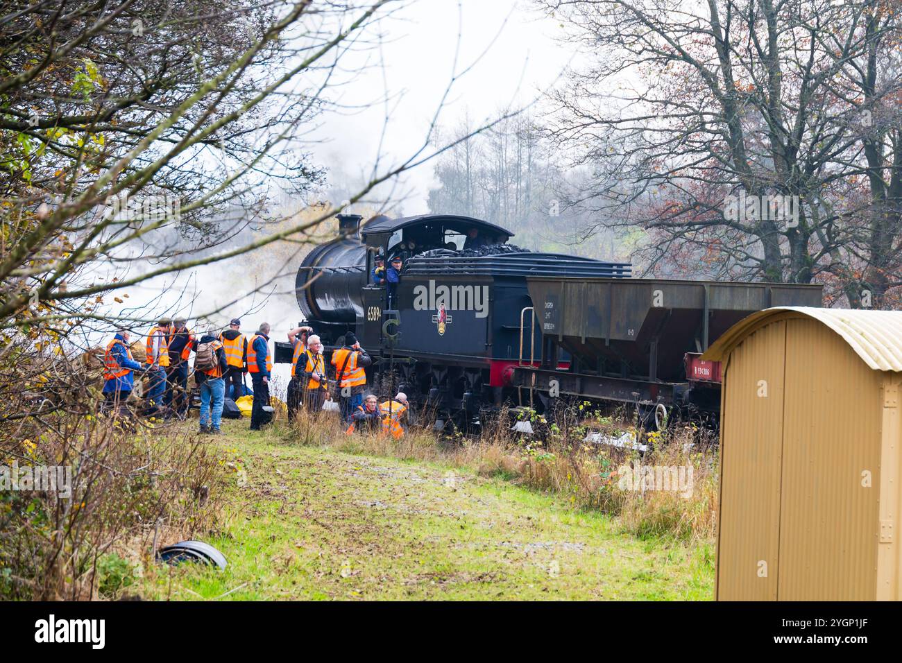 Appassionati di ferrovie, esploratori di treni, in un'escursione speciale fotografi fotografi fotografi fotografi: North Yorkshire Moors Railway, NYMR, Moorlander, P3 65894 Letting of Foto Stock