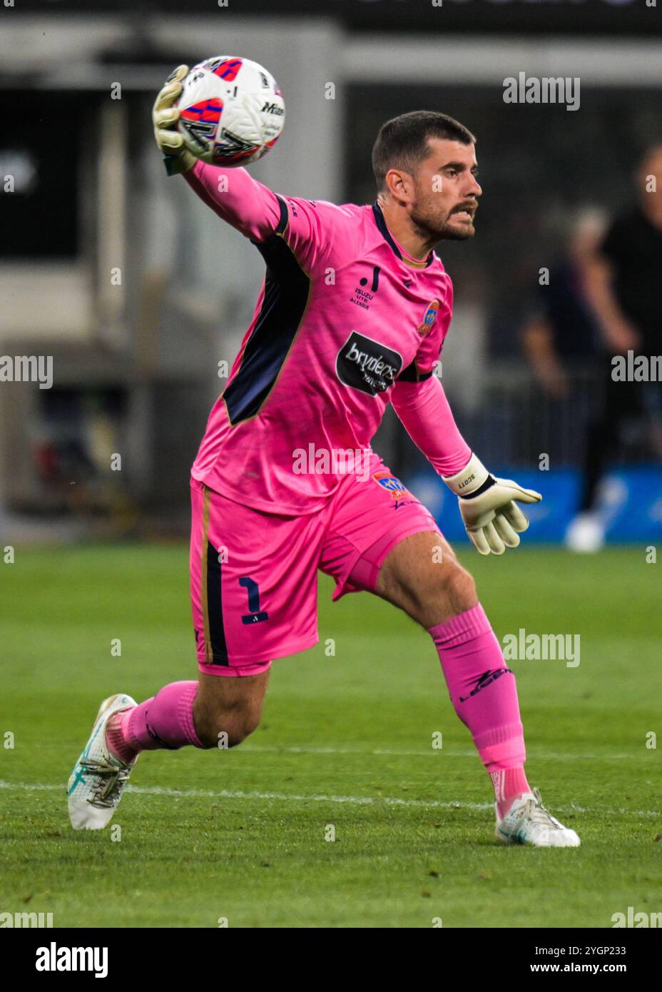 Parramatta, Australia. 8 novembre 2024. Ryan Scott del Newcastle Jets FC visto in azione durante il quarto round dell'Isuzu UTE A-League 2024-25 tra Western Sydney Wanderers FC e Newcastle Jets FC al CommBank Stadium di Parramatta. Punteggio finale; Western Sydney Wanderers 4:1 Newcastle Jets. Credito: SOPA Images Limited/Alamy Live News Foto Stock