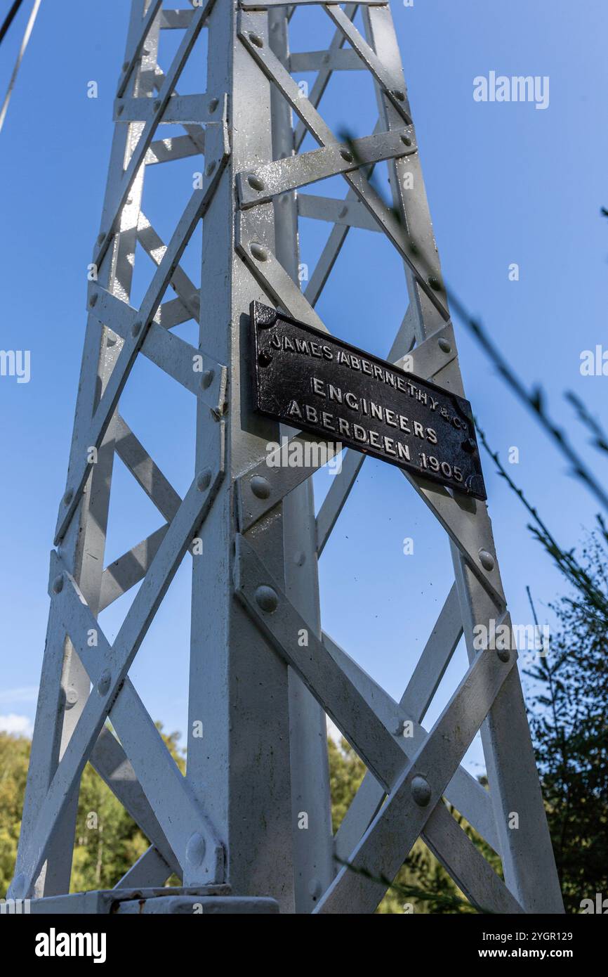 Placca di James Abernethy, ponte di Cambus o' May, River Dee, Ballater, Aberdeenshire, Scozia. REGNO UNITO Foto Stock