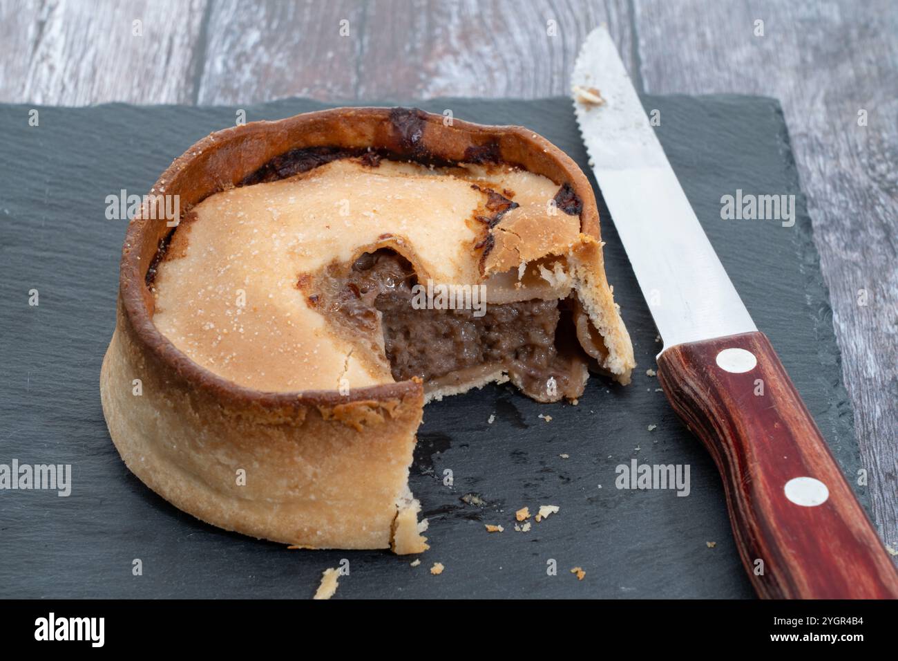 Torta di carne scozzese conosciuta come Scotch Pie Foto Stock