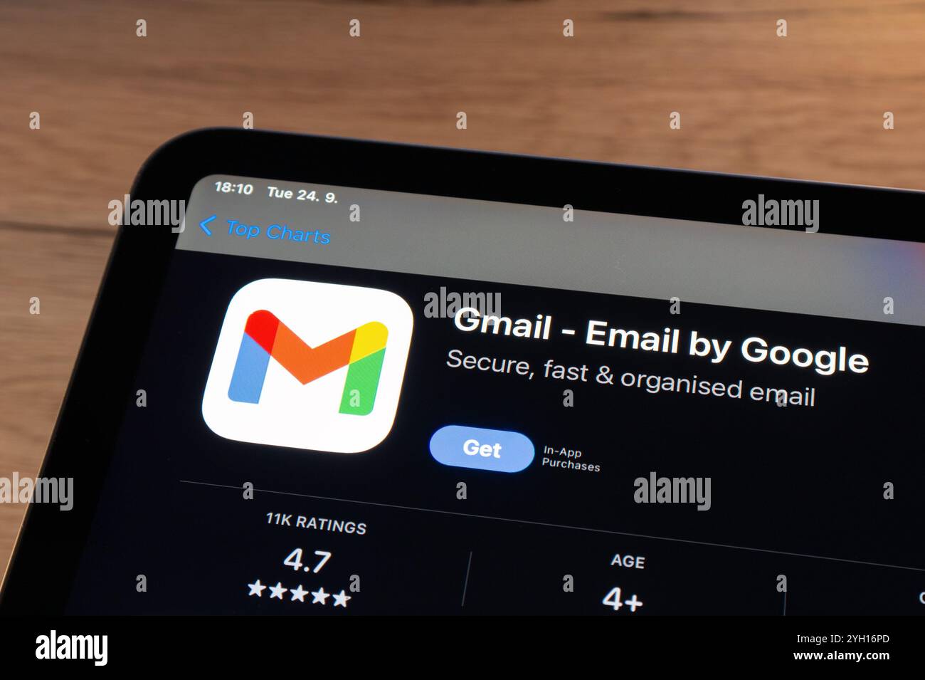 OSTRAVA, CECHIA - 24 SETTEMBRE 2024: App store con app mobile Gmail e-mail da installare sul dispositivo Apple Foto Stock