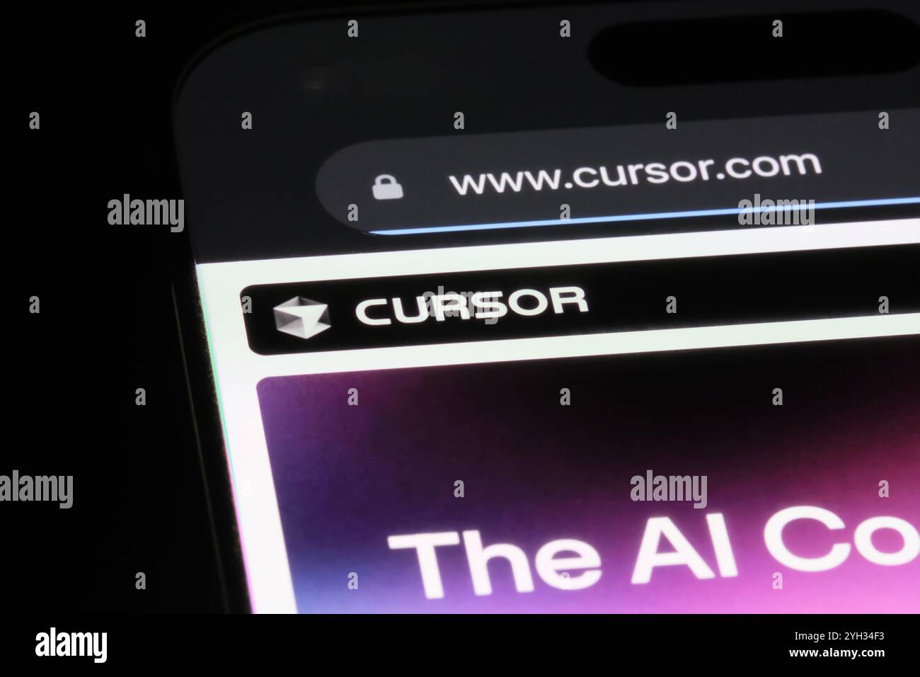 Logo Cursor ai Code Editor sul sito Web Foto Stock