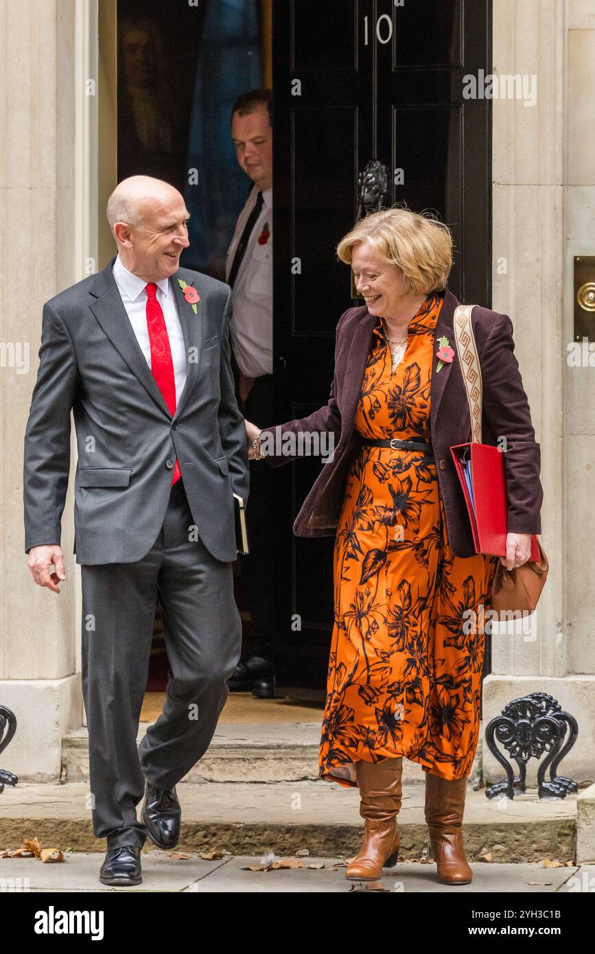 John Healey e la baronessa Smith di Basildon, partecipano alla riunione di gabinetto pre-budget al 10 di Downing Street. Crediti: Amanda Rose/Alamy Foto Stock