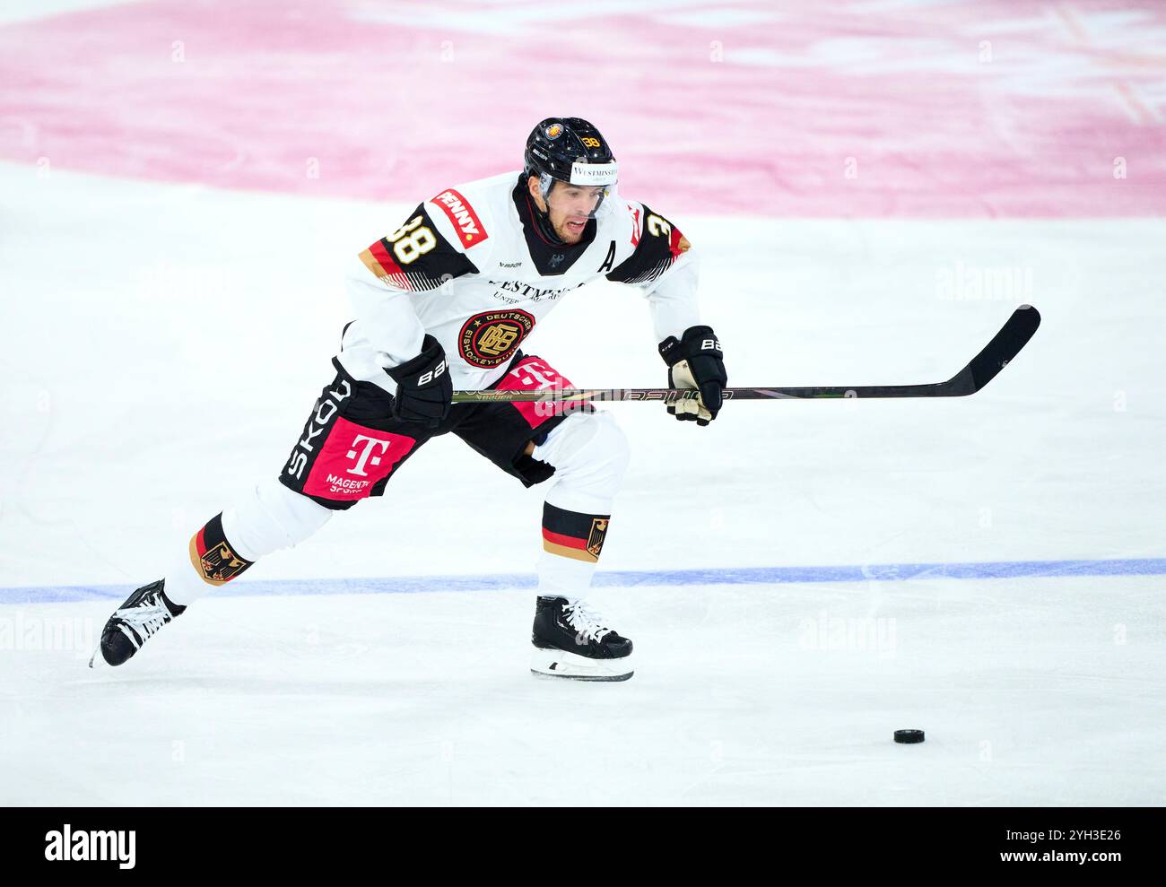 Fabio Wagner Nr.38 di Germania alla partita GERMANIA, Danimarca. , . Stagione 2024/2025. Fotografo: ddp Images/STAR-Images credito: ddp media GmbH/Alamy Live News Foto Stock