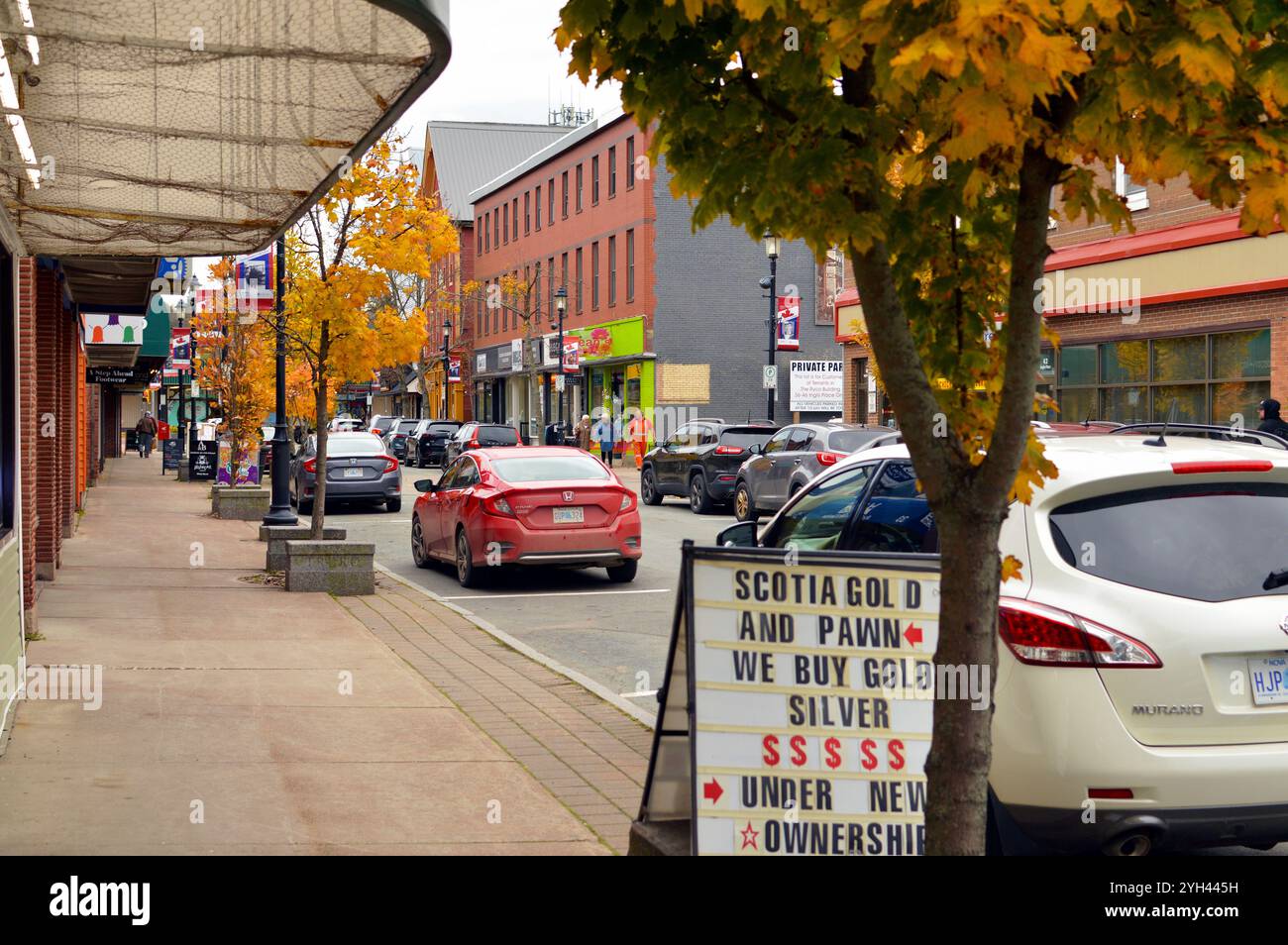 Inglis Place, una strada commerciale principale nel centro di Truro, nuova Scozia, Canada Foto Stock