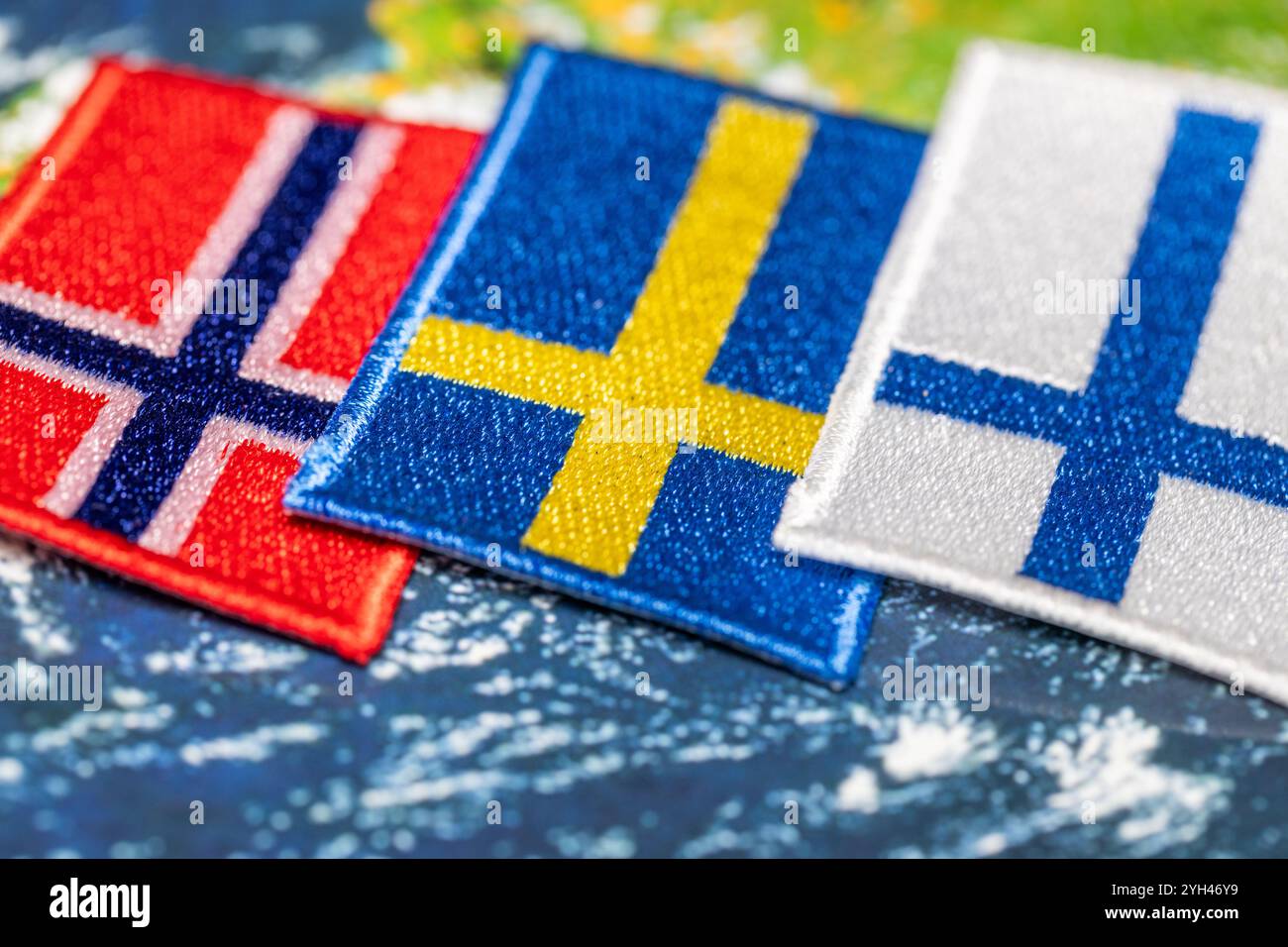 Norvegia, Svezia e Finlandia, Paesi scandinavi, bandiere nazionali Foto Stock