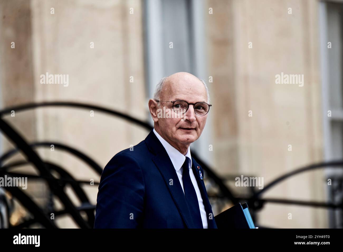 Parigi, Francia. 6 novembre 2024. Antonin Burat/le Pictorium - uscita dal Consiglio dei Ministri del 6 novembre 2024 all'Elysee Palace, seguita da un briefing del portavoce. - 06/11/2024 - Francia/Parigi - il ministro della giustizia Didier Migaud lascia il Consiglio dei ministri del 6 novembre 2024 all'Elysee. Crediti: LE PICTORIUM/Alamy Live News Foto Stock