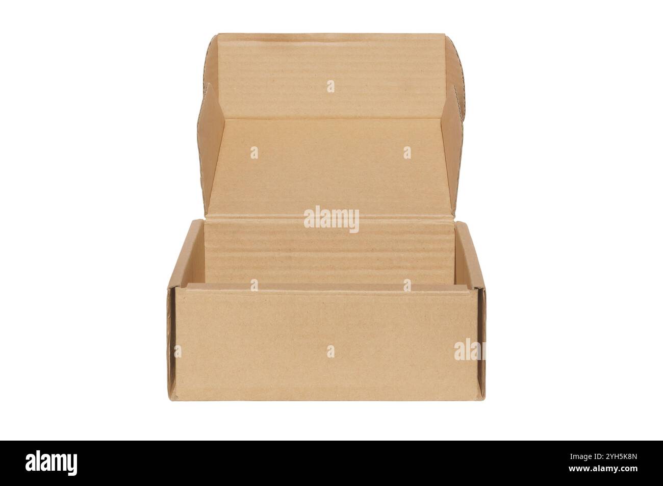 Scatola di cartone marrone aperta con alette, perfetta per il confezionamento, la spedizione o la conservazione, isolata su sfondo trasparente. Foto Stock