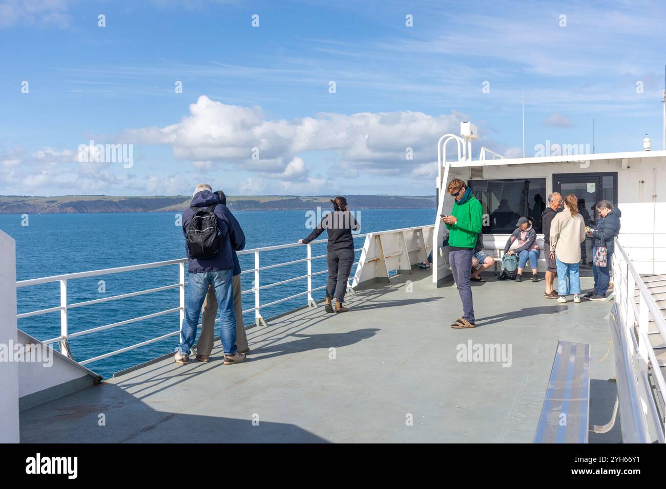 Vista di Kangaroo Island dal ponte superiore di Sealink Ferry, Cape Jervis, Australia meridionale, Australia Foto Stock