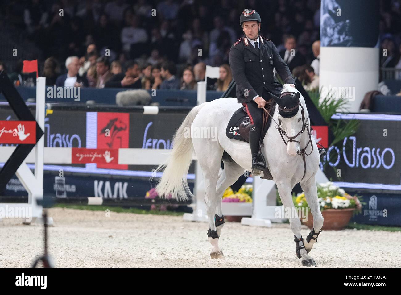 Verona, Italia. 10 novembre 2024. Emanuele Gaudiano in sella a Chalou Love PS in azione durante CSI5*- W Longines FEI Jumping World Cup 2024 Gran Prix presentato da KASK, al Pala Fimauto il 10 novembre 2024, Verona, Italia. Crediti: Roberto Tommasini/Alamy Live News Foto Stock