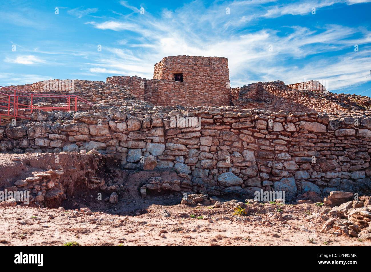 La Motilla del Azuer, Daimiel, una fortificazione preistorica dell'età del bronzo. La ricca storia di questi siti offre una finestra sul nostro lontano passato Foto Stock