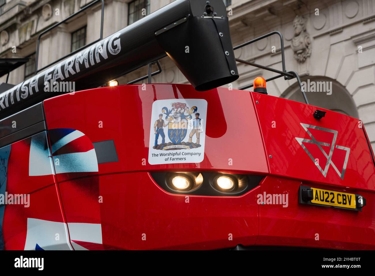 The Worshipful Company of Farmers alla parata del Lord Mayor's Show 2024 nella City di Londra, Regno Unito. Evento storico e tradizionale. Foto Stock