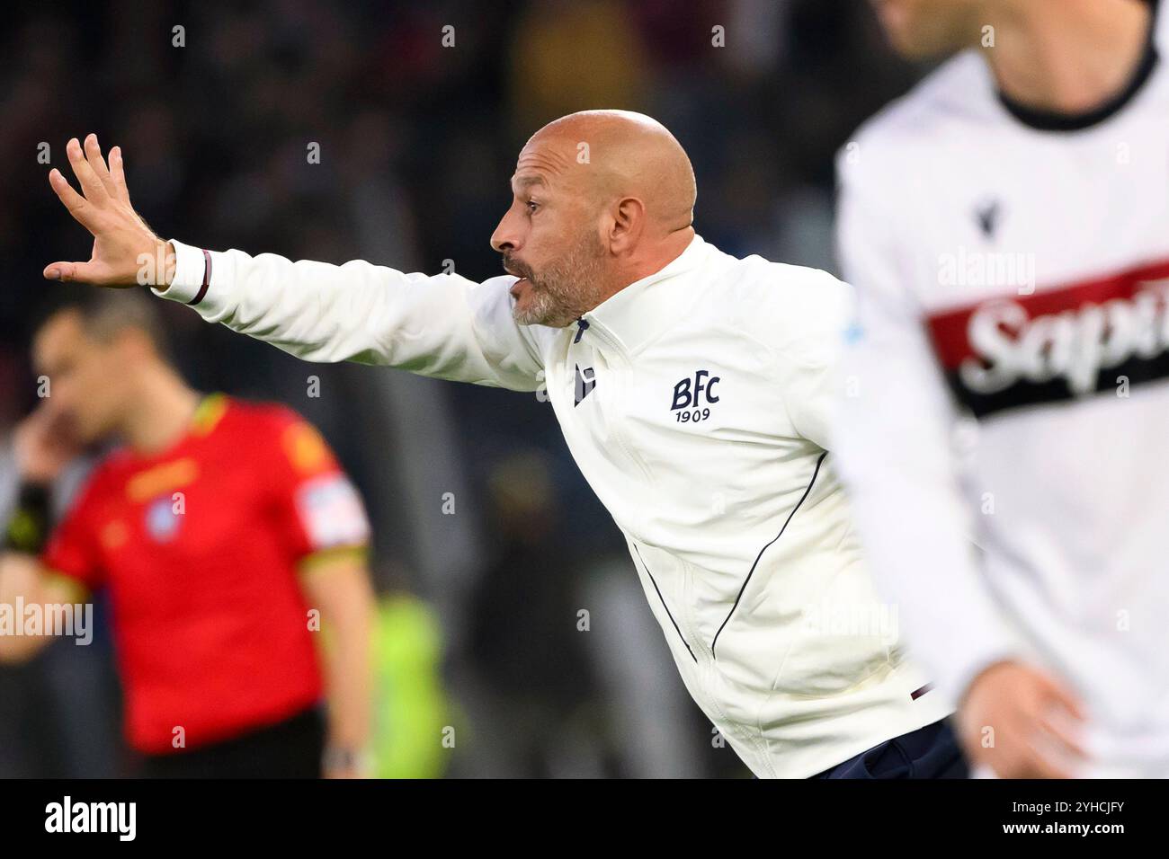 Vincenzo Italiano, allenatore del Bologna FC, durante la partita di serie A tra AS Roma e Bologna FC allo stadio Olimpico di Roma (Italia), 10 novembre 2024. Foto Stock