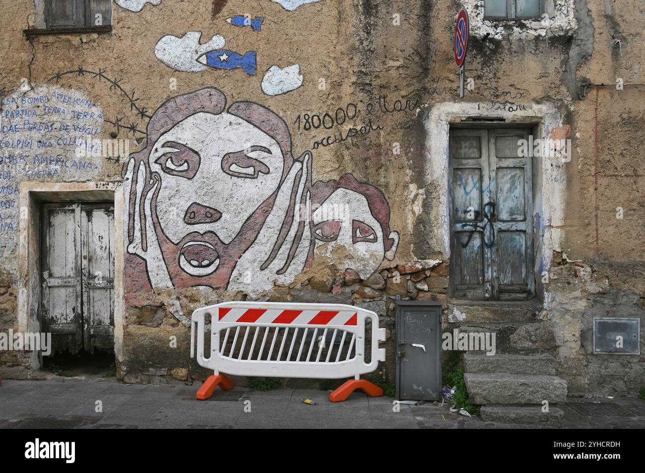Pittura murale a Orgosolo, Sardegna, Italia Foto Stock