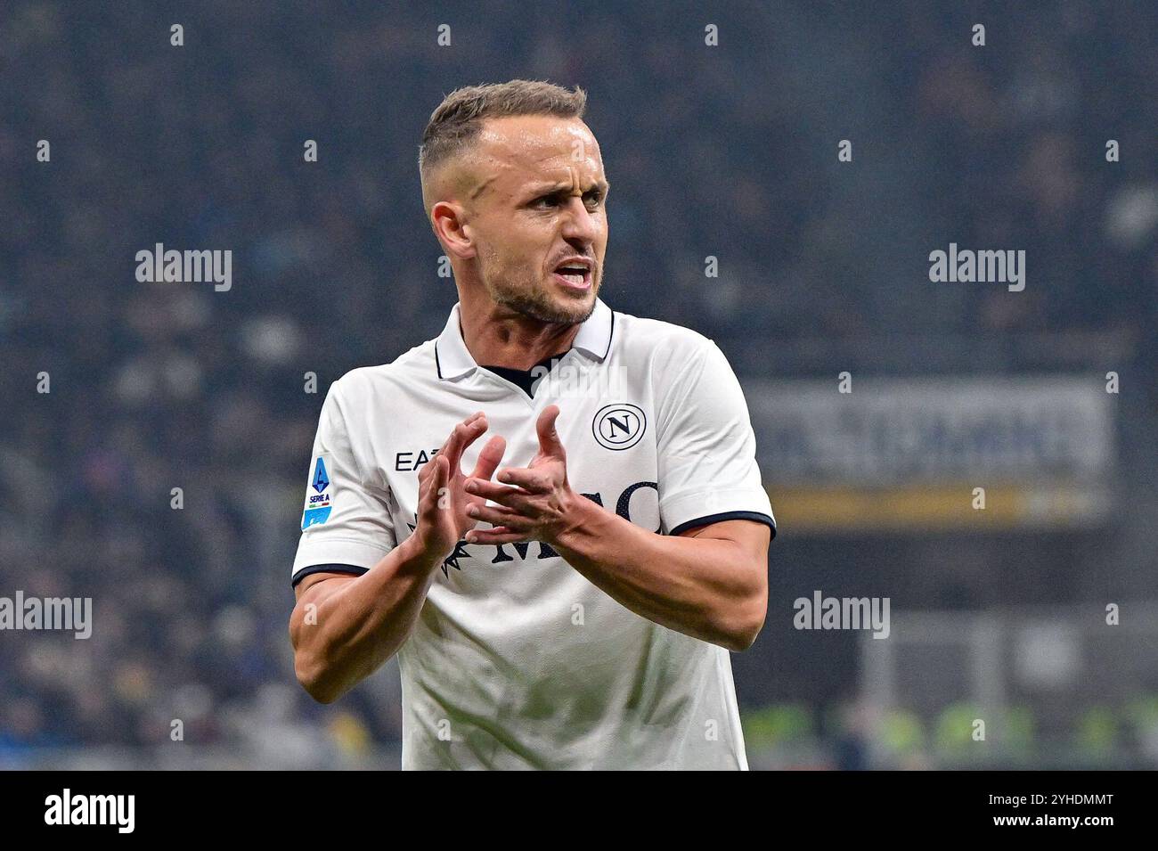 Milano, Italia. 10 novembre 2024. Stanislav Lobotka del Napoli visto durante la partita di serie A tra Inter e Napoli al Giuseppe Meazza di Milano. Credito: Gonzales Photo/Alamy Live News Foto Stock