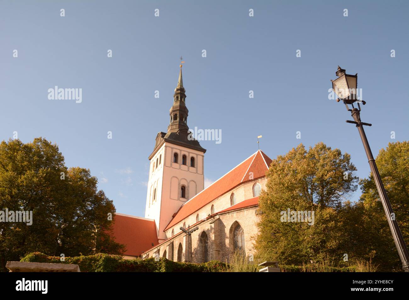 La chiesa di San Nicola "Niguliste kirik" è un edificio medievale situato a Tallinn in Estonia. Era dedicato a San Nicola. Costruito nel XIII secolo Foto Stock