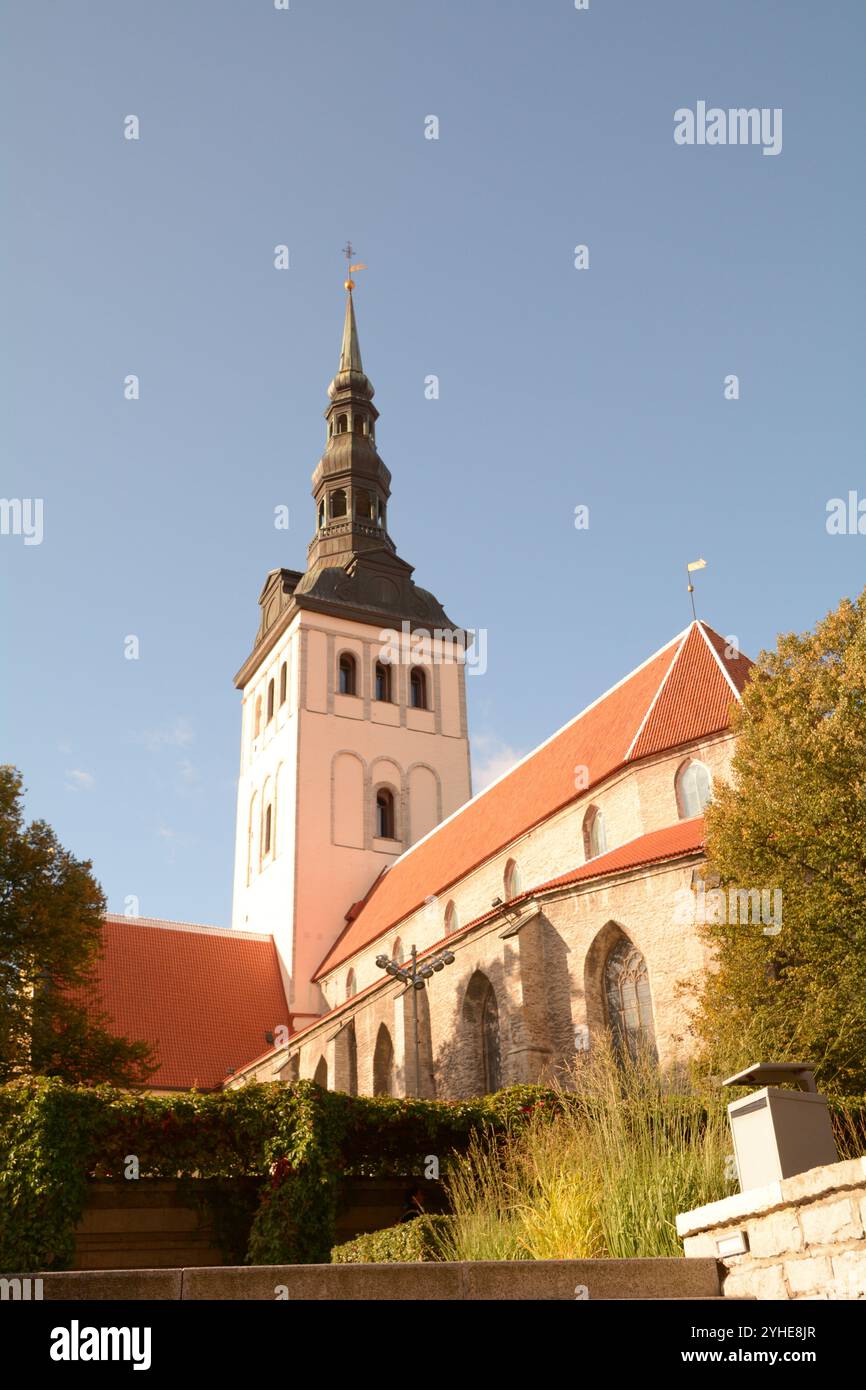 La chiesa di San Nicola "Niguliste kirik" è un edificio medievale situato a Tallinn in Estonia. Era dedicato a San Nicola. Costruito nel XIII secolo Foto Stock