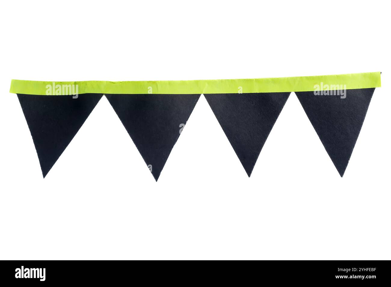 Bandiere di carta verde e nera luminose disposte su sfondo bianco, ideali per feste, feste e feste. Foto Stock